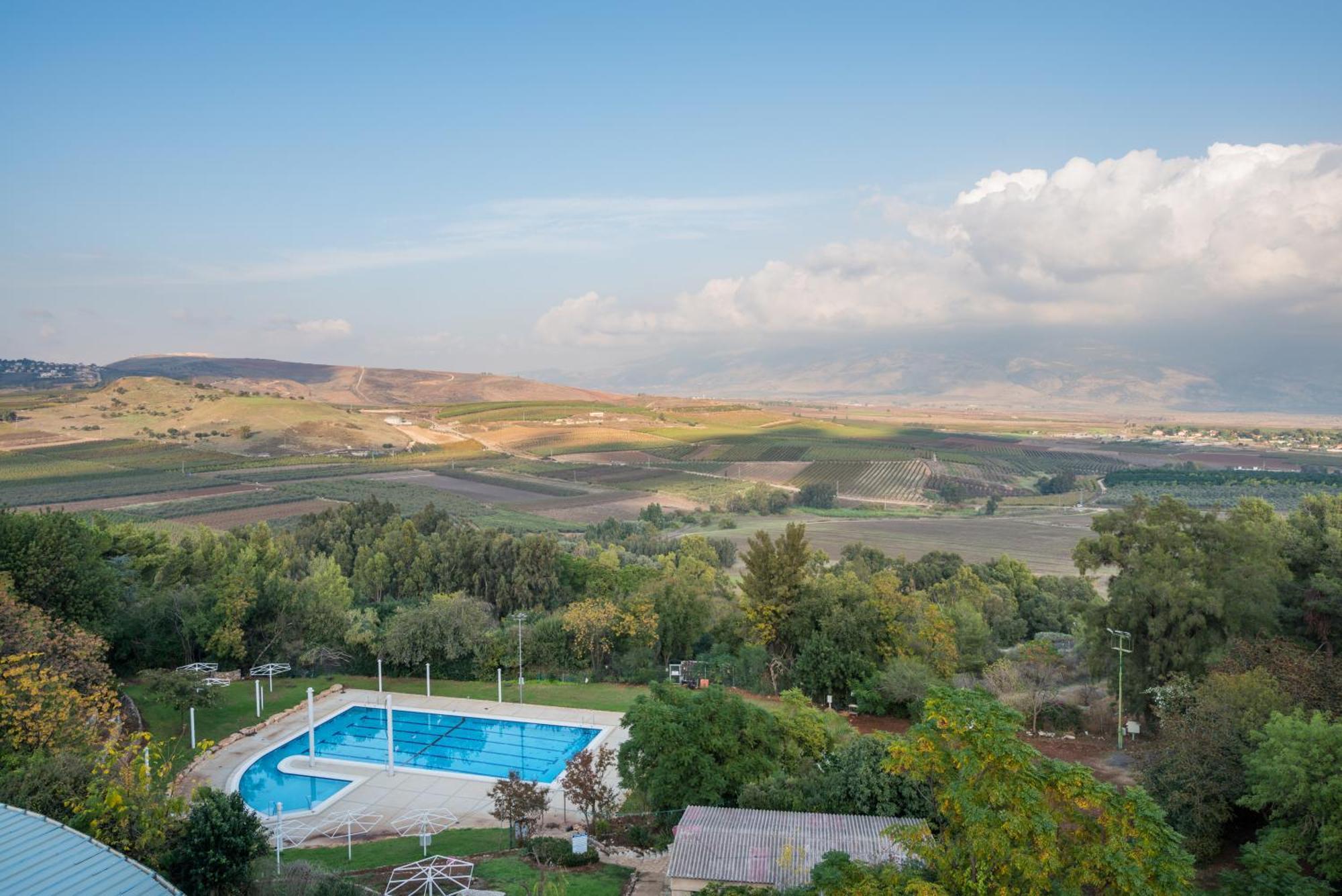 Kfar Giladi Hotel Екстер'єр фото